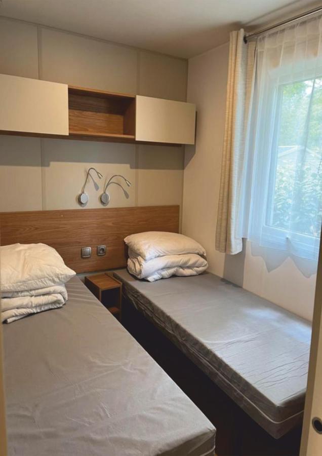 Grand Mobile-Home 45M2 Au Calme Et Au Bord De Mer サン・ブルヴァン・レ・パン エクステリア 写真